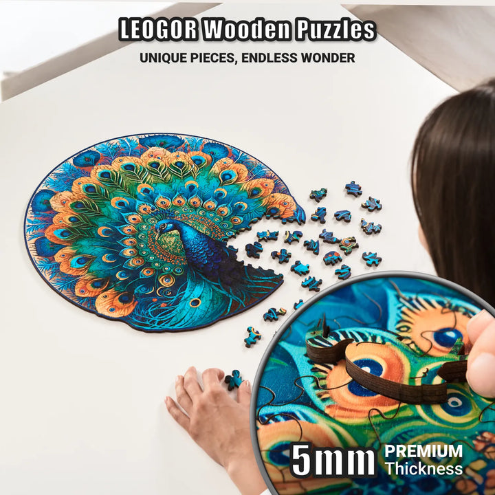 Graceful Peacock puzzle with 5mm wooden pieces and vibrant art, 350-piece version, relaxing fun
